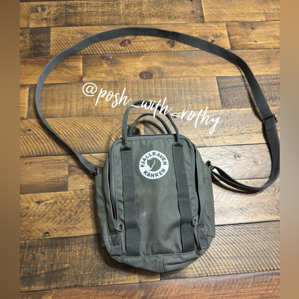 Fjallraven Kanken Crossbody Bag in Olive Green